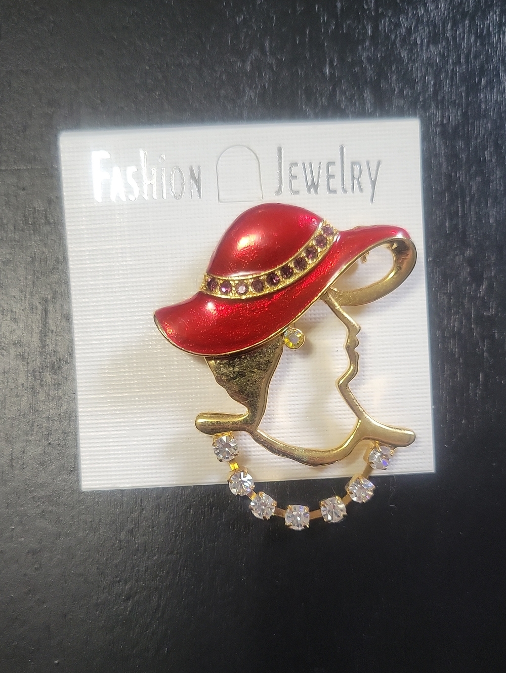 Fashion Jewelry Vintage Red Enamel Hat Silhouette Brooch with Gold-tone Accents